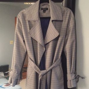 Halogen trench coat XS (runs large)